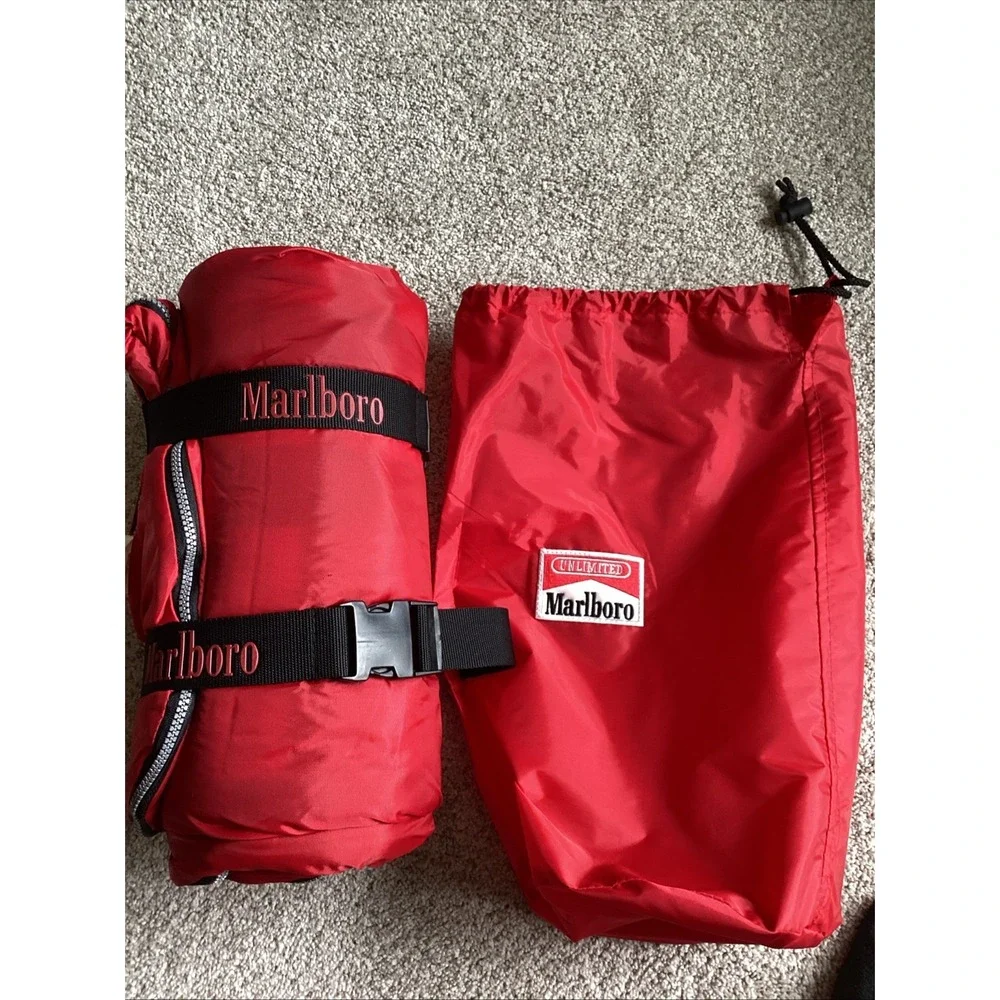 NEW VTG Marlboro Unlimited Red Sleeping Bag 88848 RECTANGULAR 1 Person